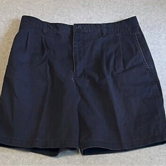 austin golf Other - Men's Short SET. Khaki & Black. Sizes 35 & 36 waist. Traditional fit.